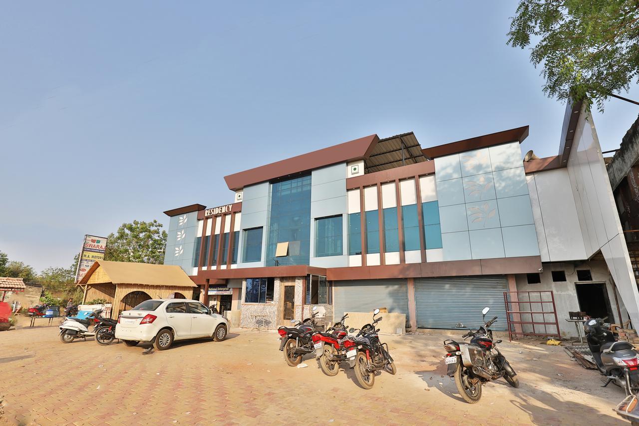 Oyo 12196 Hotel Mayur Park Residency Ahmedabad Eksteriør bilde