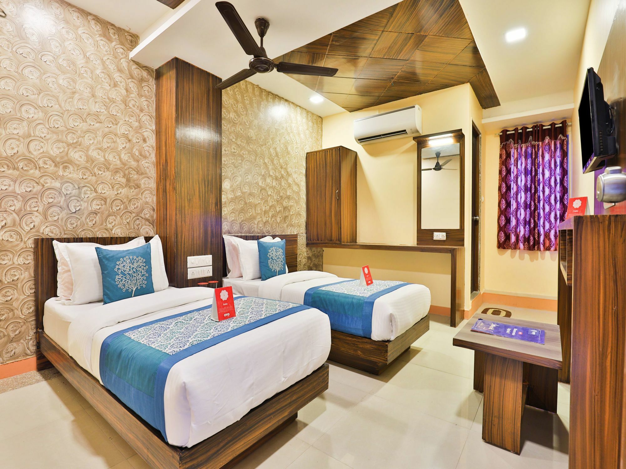 Oyo 12196 Hotel Mayur Park Residency Ahmedabad Eksteriør bilde
